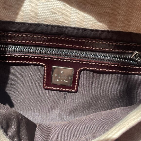 Vintage Cream Beige Fendi Zucca Baguette Bag Authentic - Picture 5 of 8